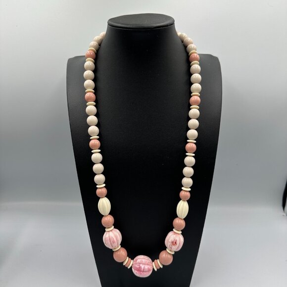 Vintage Lucite Bead Necklaces Lot Red White Marbled Lucite Chunky Layered Bold - Picture 8 of 12